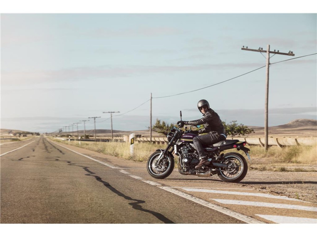 Kawasaki Z900RS ZR900