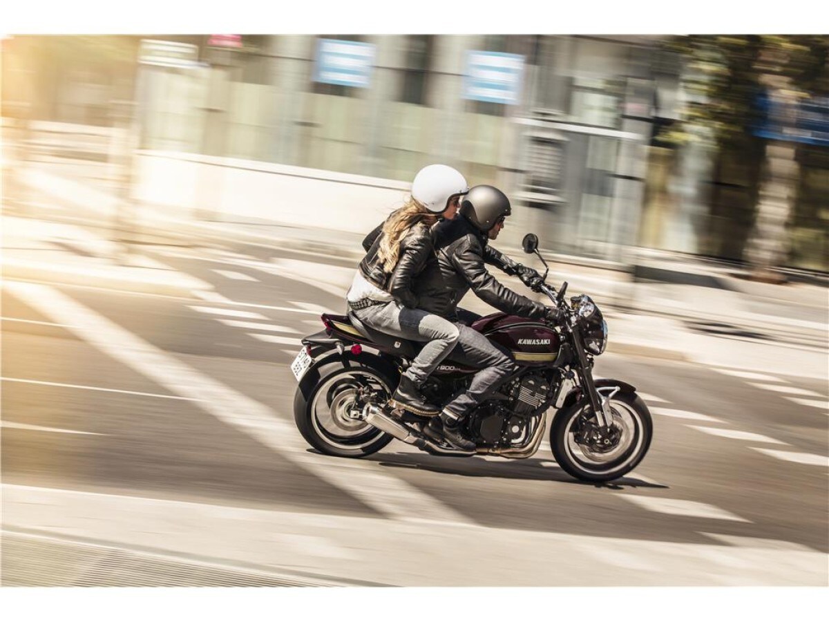 Kawasaki Z900RS ZR900