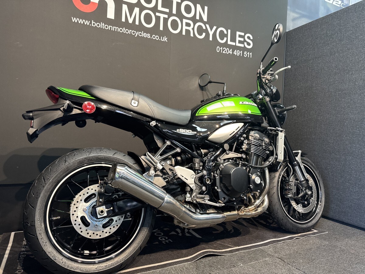 Kawasaki Z900RS ZR900