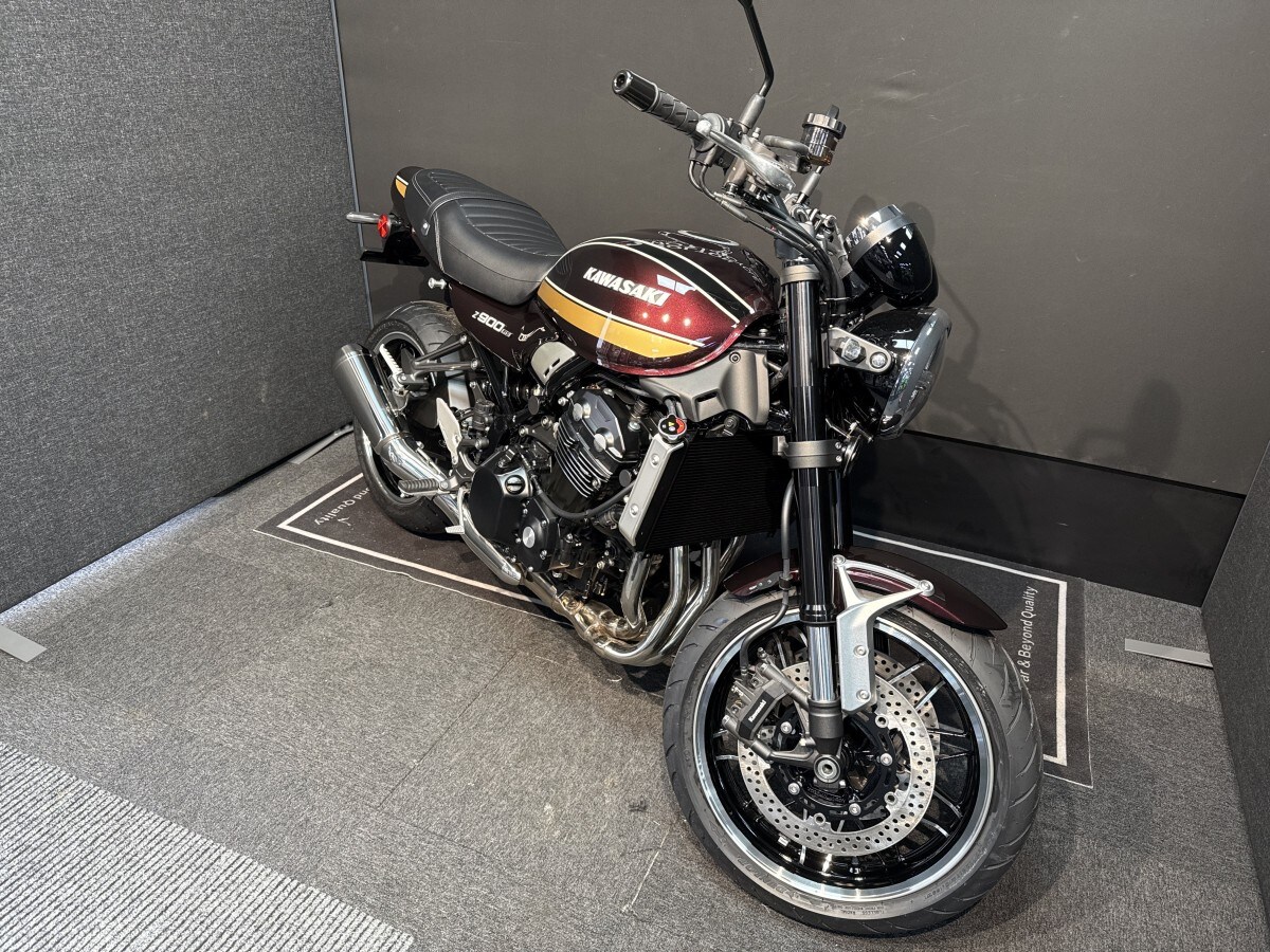 Kawasaki Z900RS ZR900