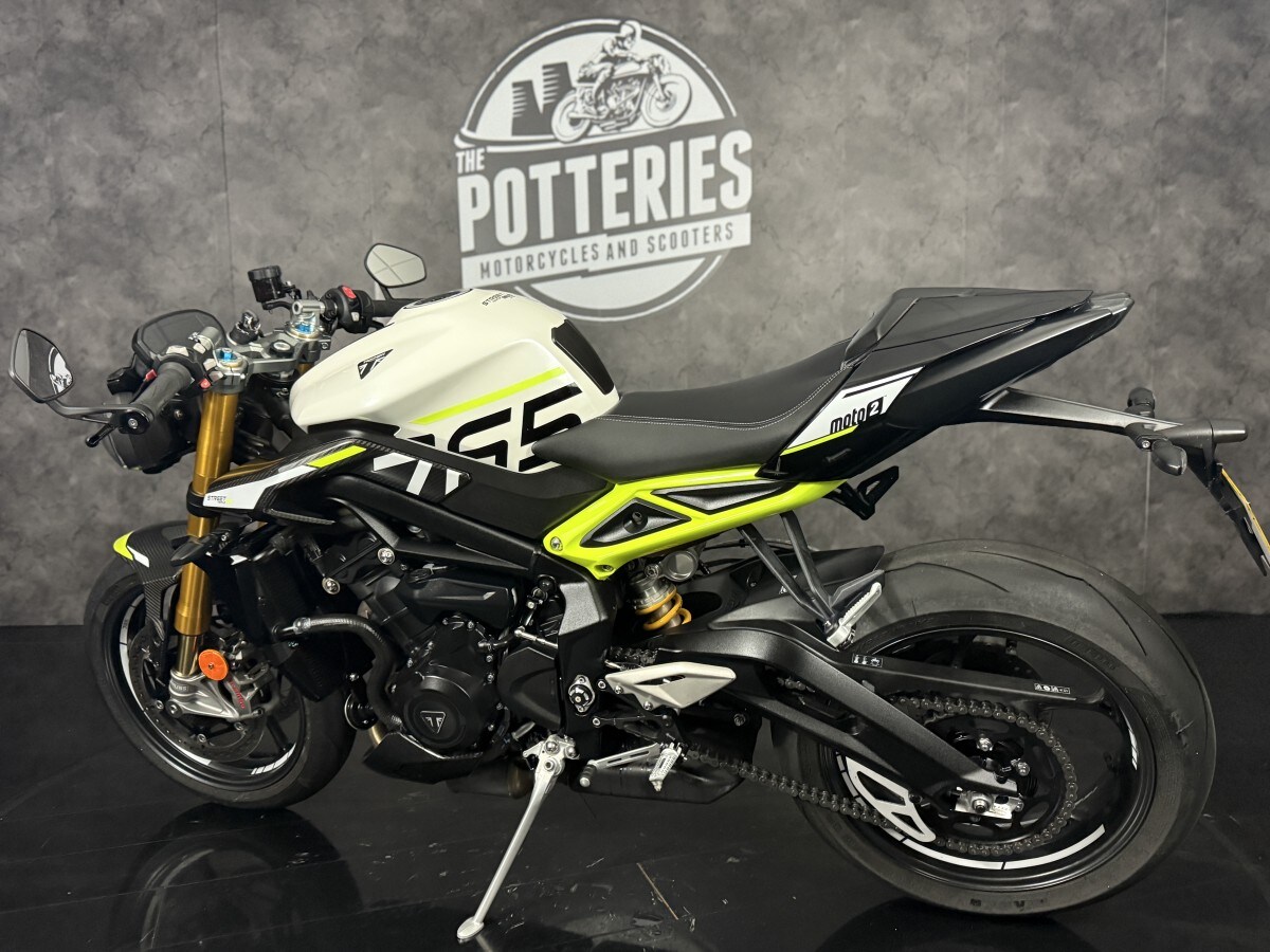 Triumph STREET TRIPLE RS MOT