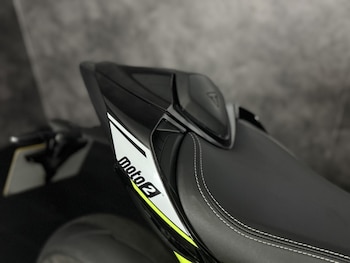 Used Triumph STREET TRIPLE RS MOT 2024 for sale - bike-77866455: Photo