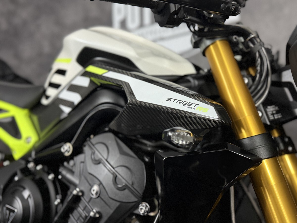 Triumph STREET TRIPLE RS MOT