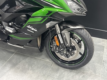 Used Kawasaki NINJA 1000 SX PERFORMANCE TOURER 2024 for sale - bike-77869783: Photo