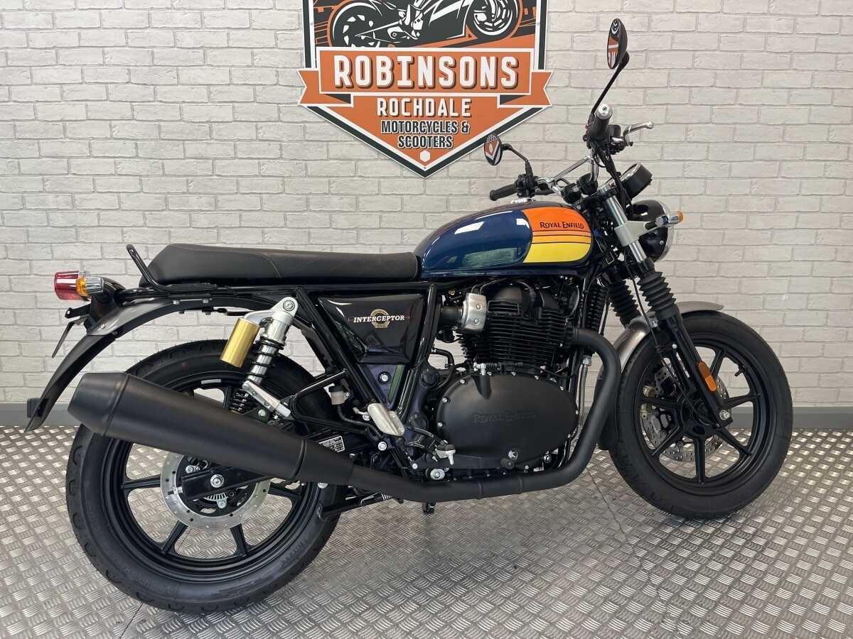 Royal Enfield Interceptor 650 Twin Dark