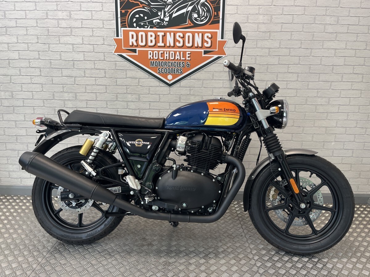 Royal Enfield Interceptor 650 Twin Dark