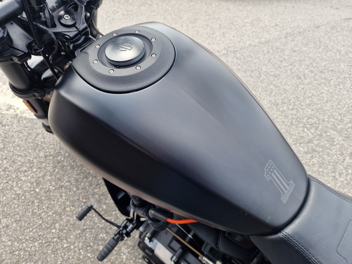 Harley-Davidson FXDR SOFTAIL 114 1868 19