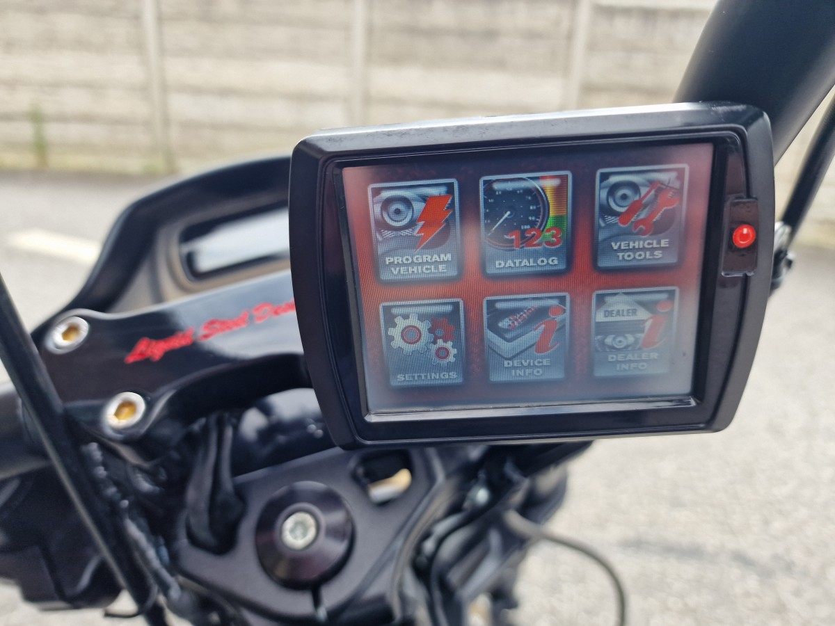 Harley-Davidson FXDR SOFTAIL 114 1868 19