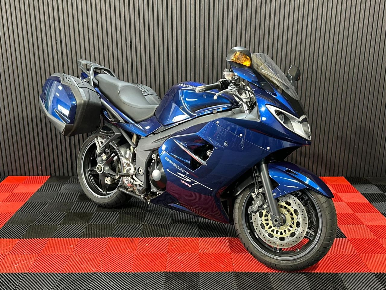 Used Triumph Sprint ST 1050 for sale - 78435368: Photo 10