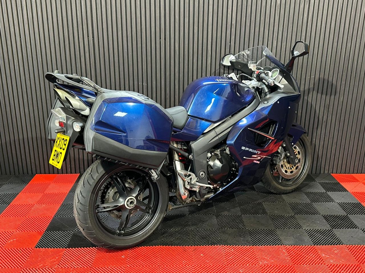 Used Triumph Sprint ST 1050 for sale - 78435368: Photo 7