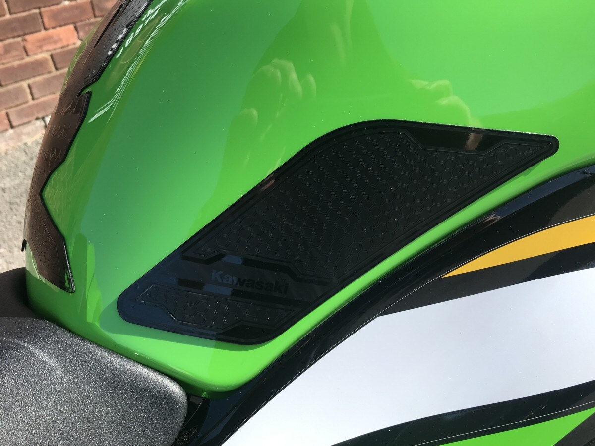 Kawasaki Ninja ZX-6R ZX636SJFAN