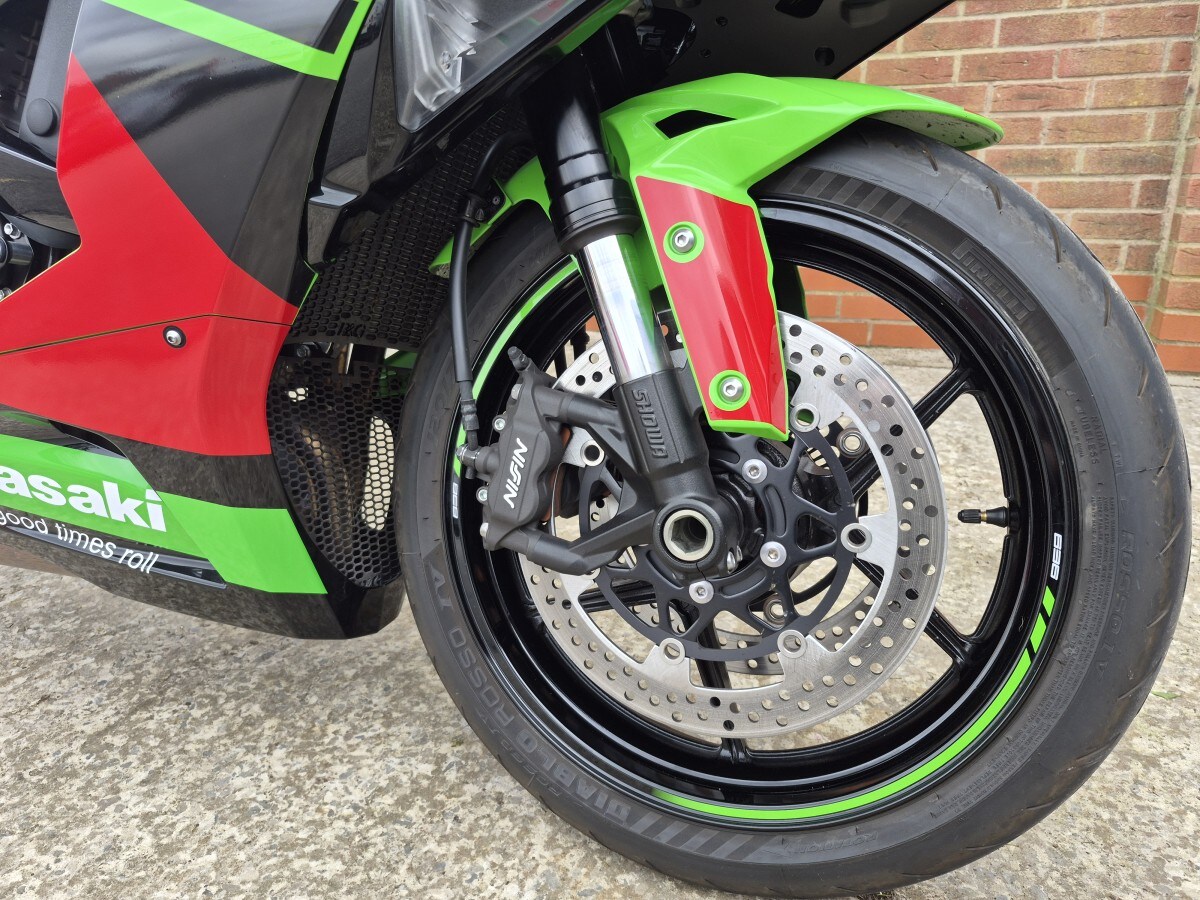Kawasaki NINJA ZX 6
