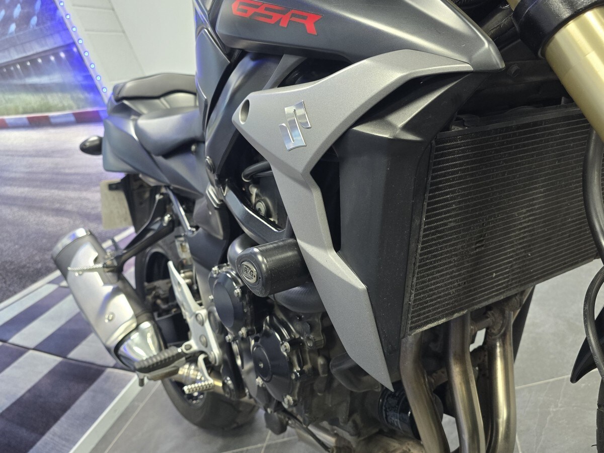 Suzuki GSR 750 L3