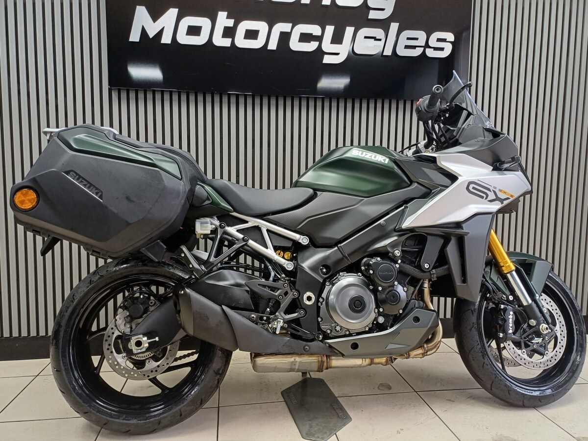 Suzuki GSXS1000GX+