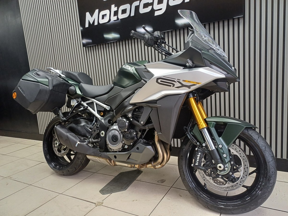 Suzuki GSXS1000GX+