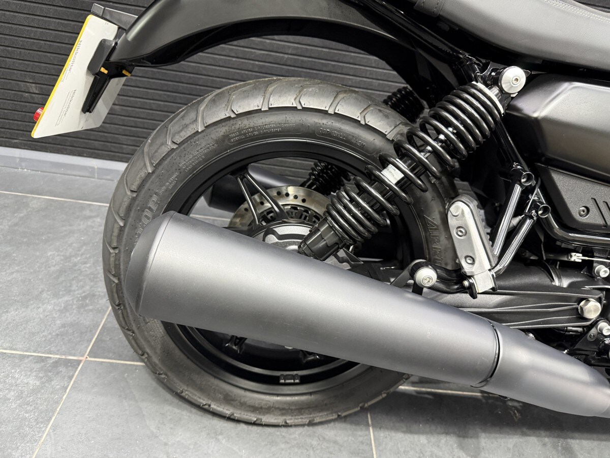 Moto Guzzi V7 IV STONE