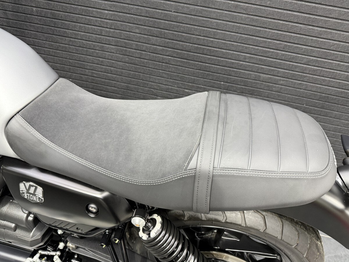 Moto Guzzi V7 IV STONE