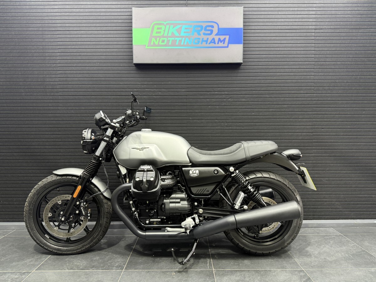 Moto Guzzi V7 IV STONE