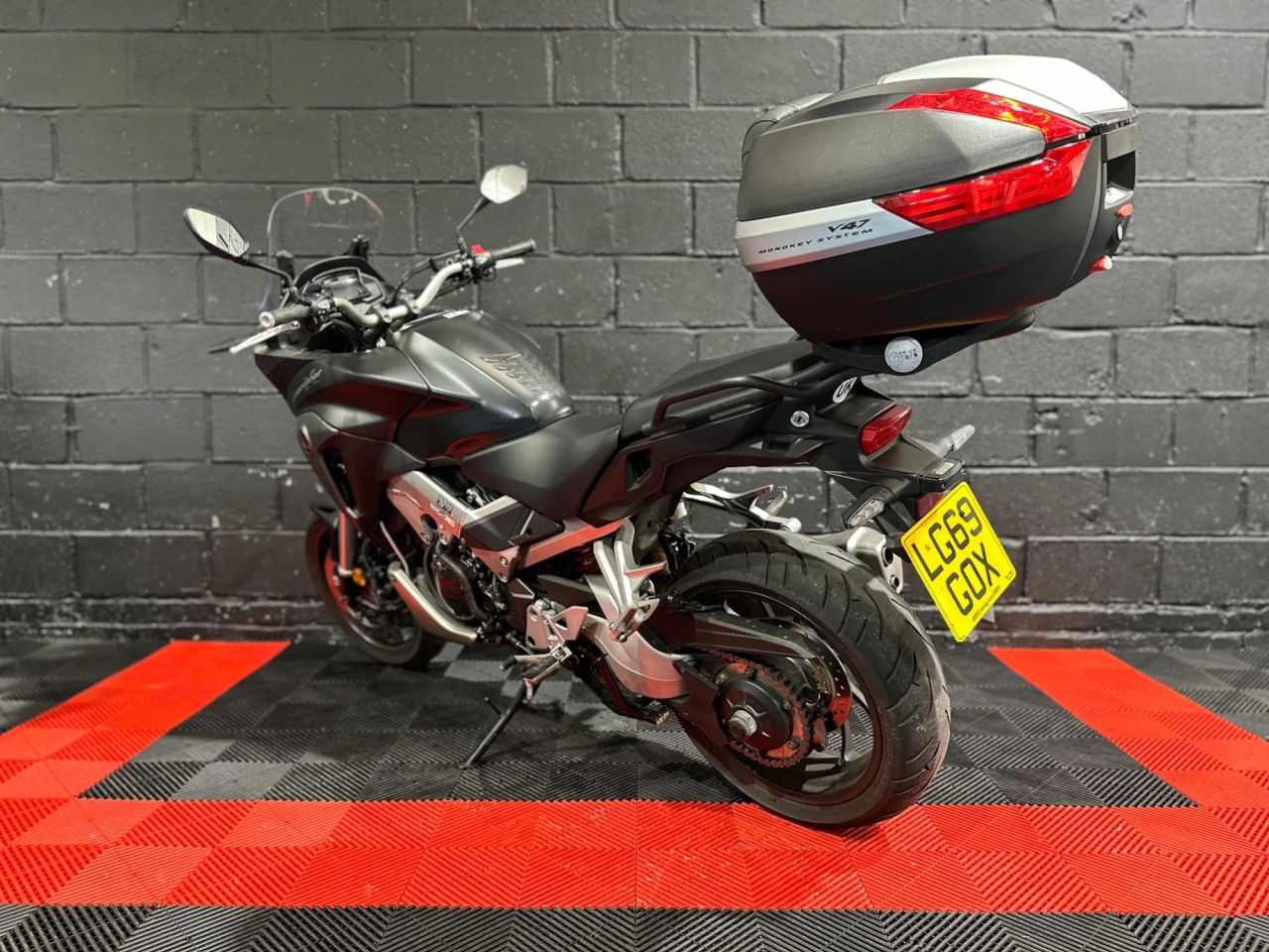 Used Honda VFR800X Crossrunner for sale - 78434492: Photo 11