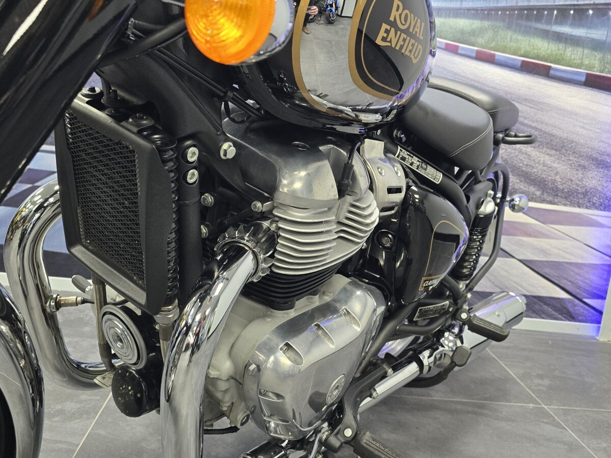Royal Enfield CLASSIC 650