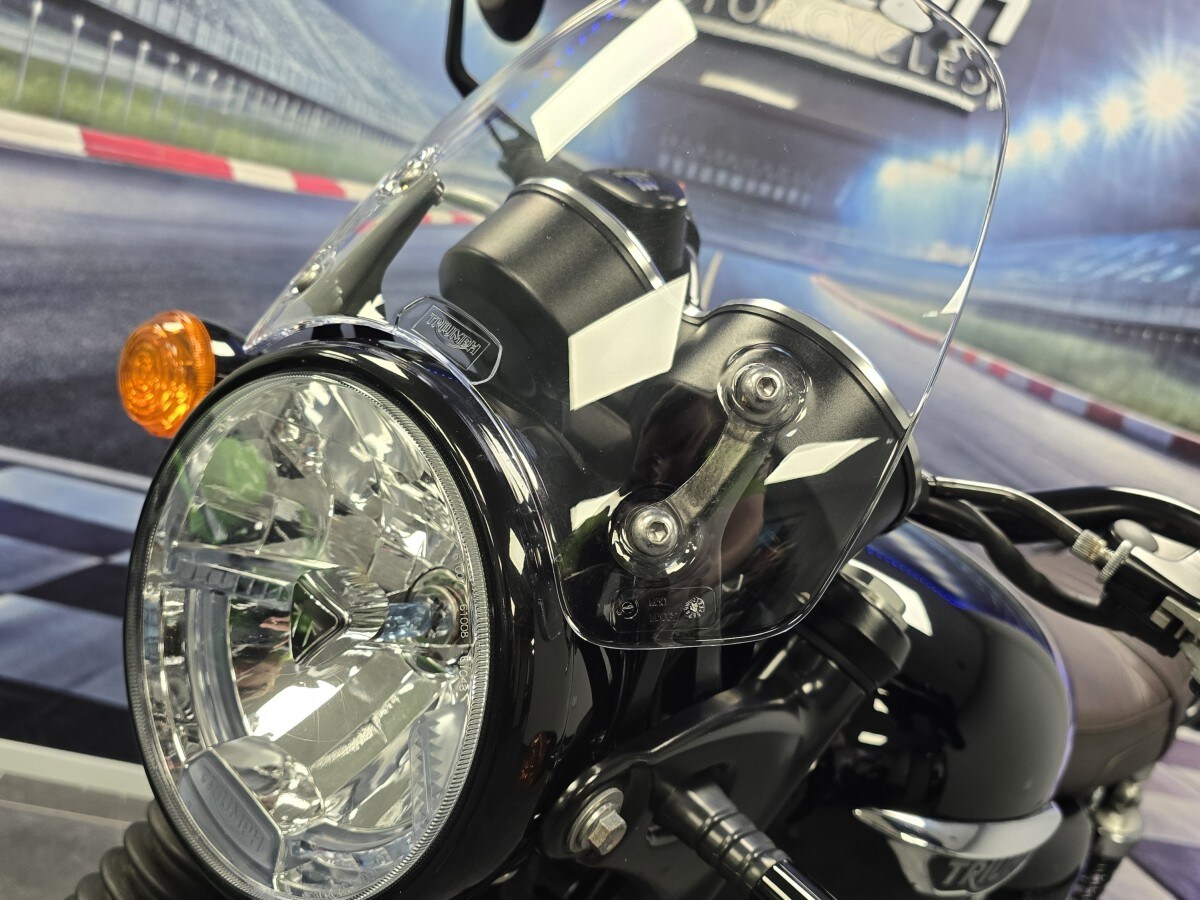 Triumph BONNEVILLE T120 BLACK