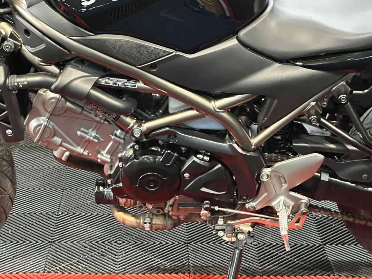 Used Suzuki SV650 for sale - 78748541: Photo 17