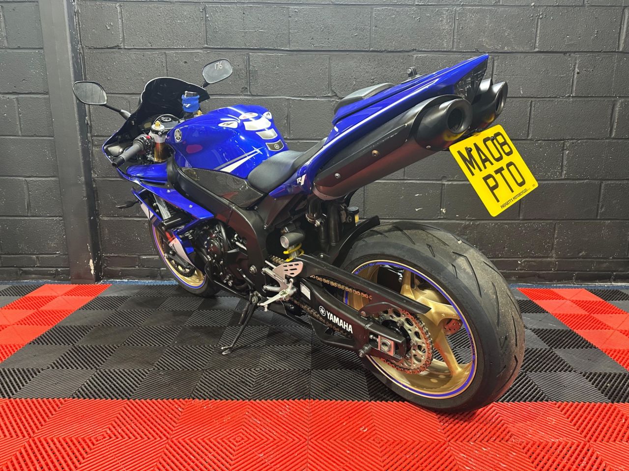 Used Yamaha R1 for sale - 78435136: Photo 11
