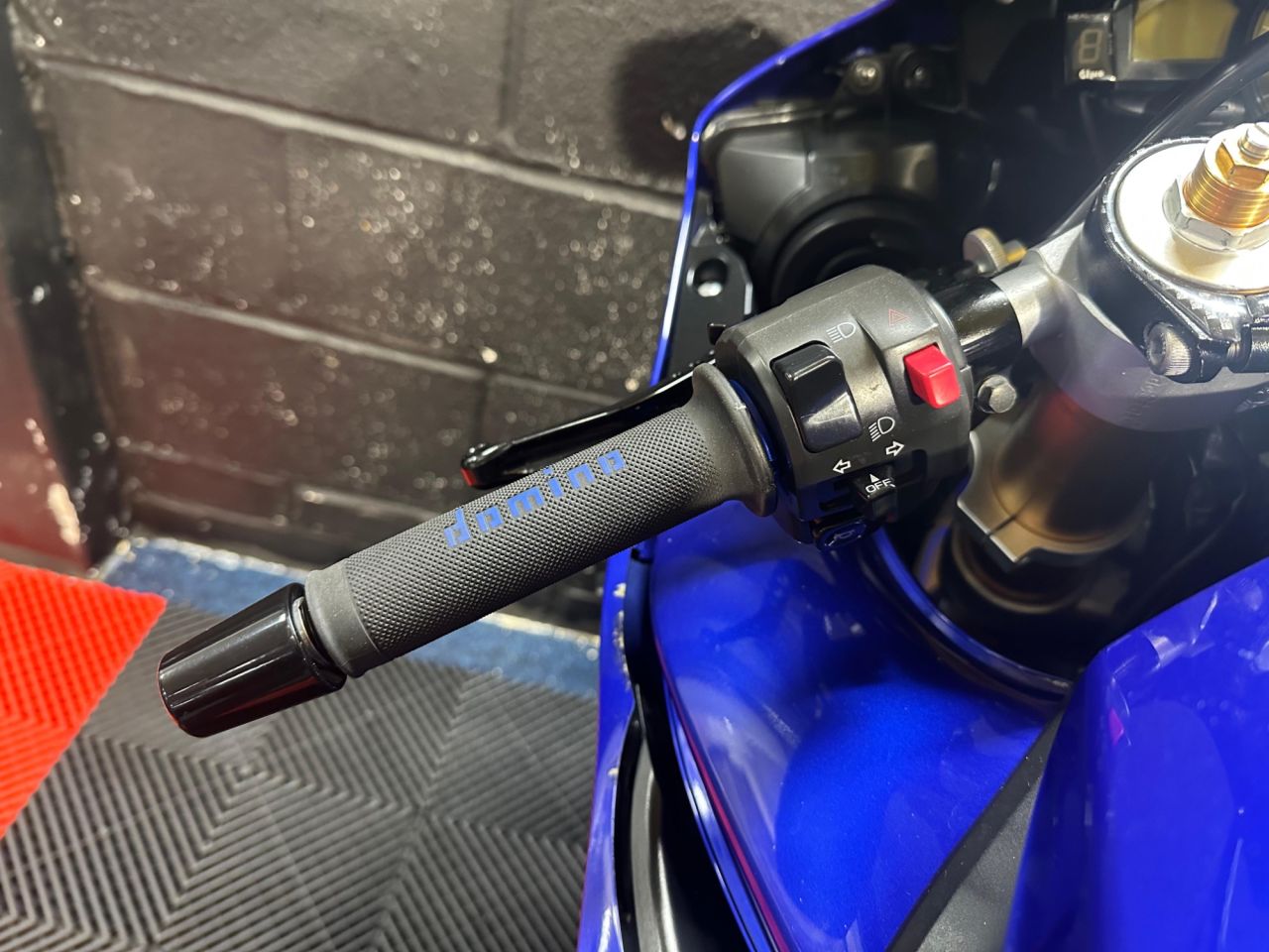 Used Yamaha R1 for sale - 78435136: Photo 17