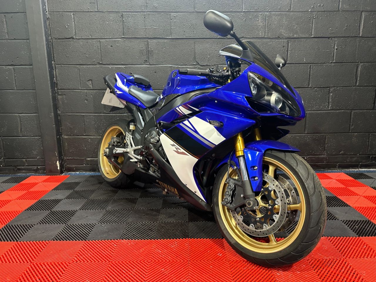 Used Yamaha R1 for sale - 78435136: Photo 5