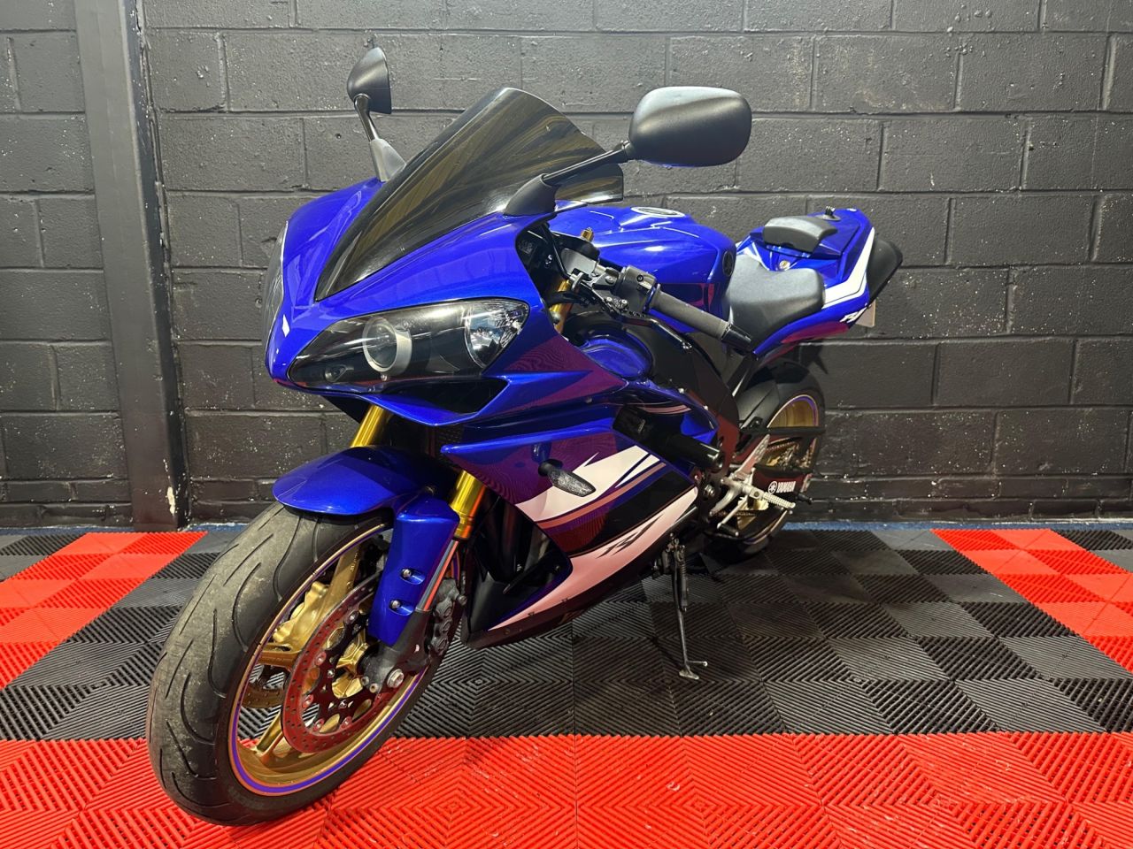 Used Yamaha R1 for sale - 78435136: Photo 7