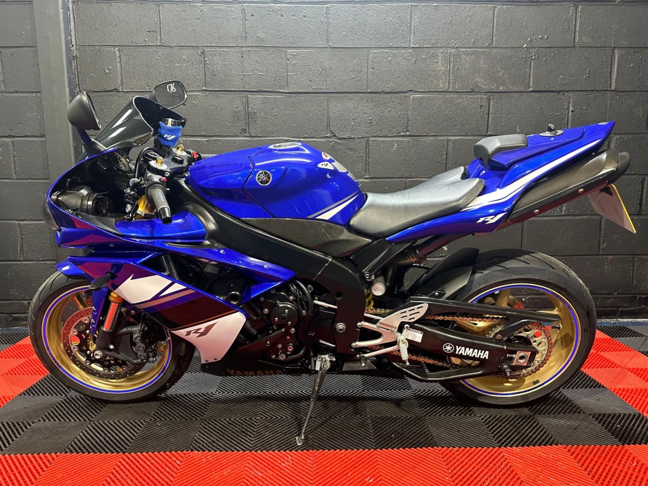 Used Yamaha R1 for sale - 78435136: Photo 9