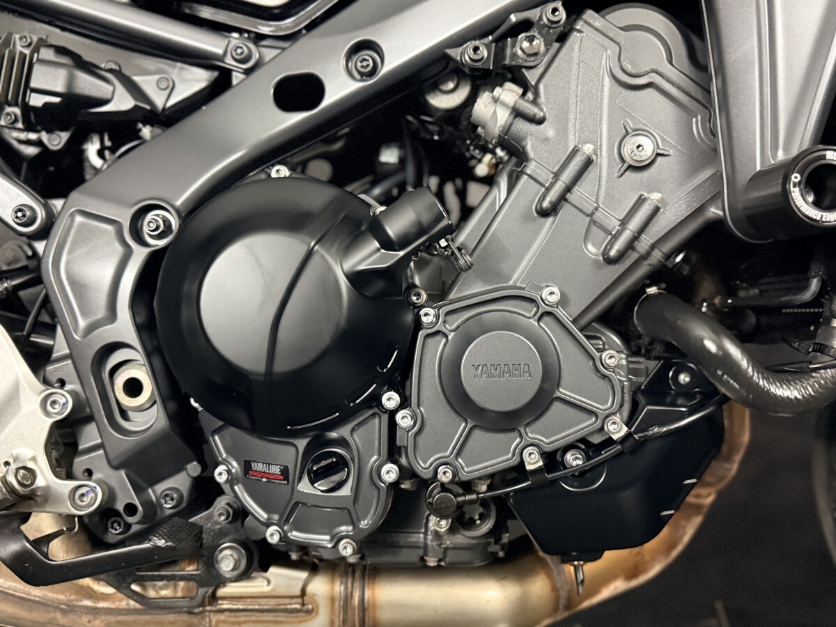 Yamaha MT-09 (MTN890)