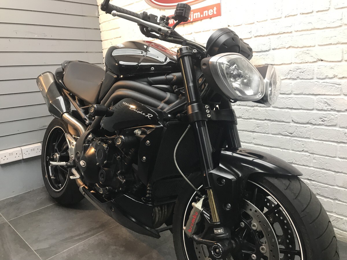 Triumph SPEED TRILPLE 1050 94 R