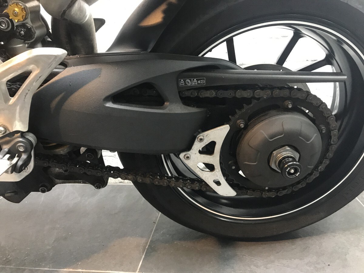 Triumph SPEED TRILPLE 1050 94 R