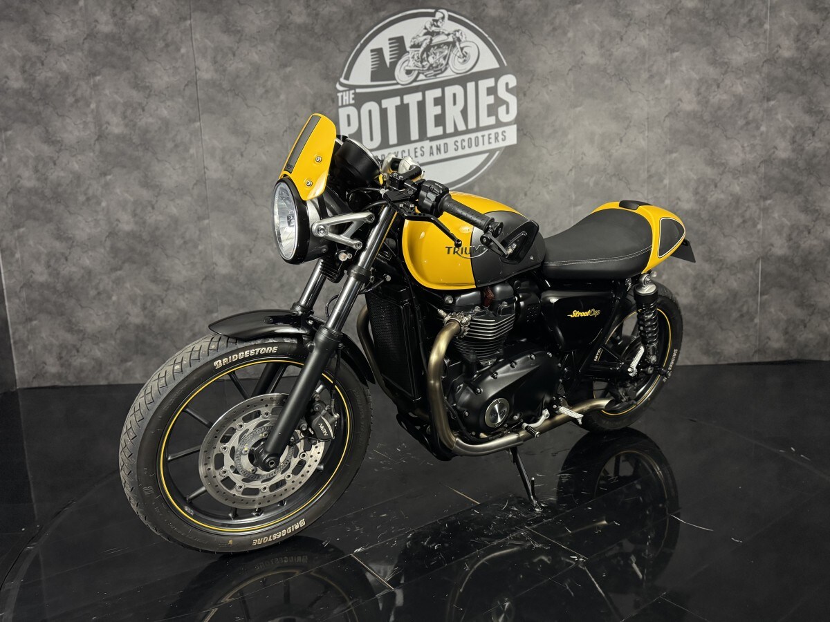 Triumph STREET CUP