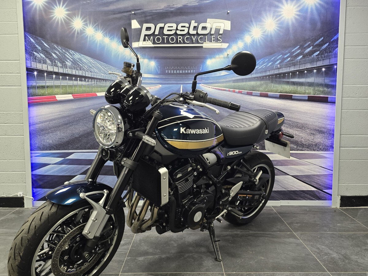 Kawasaki Z900 RS