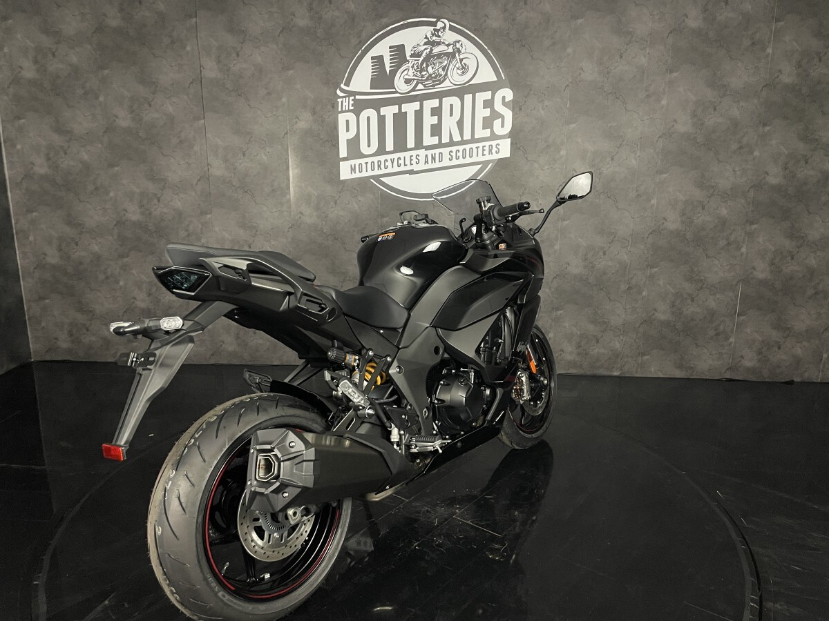 Kawasaki Ninja 1100SX SE