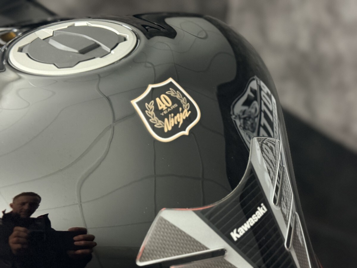 Kawasaki ZX 1002 KRFBN 40TH A