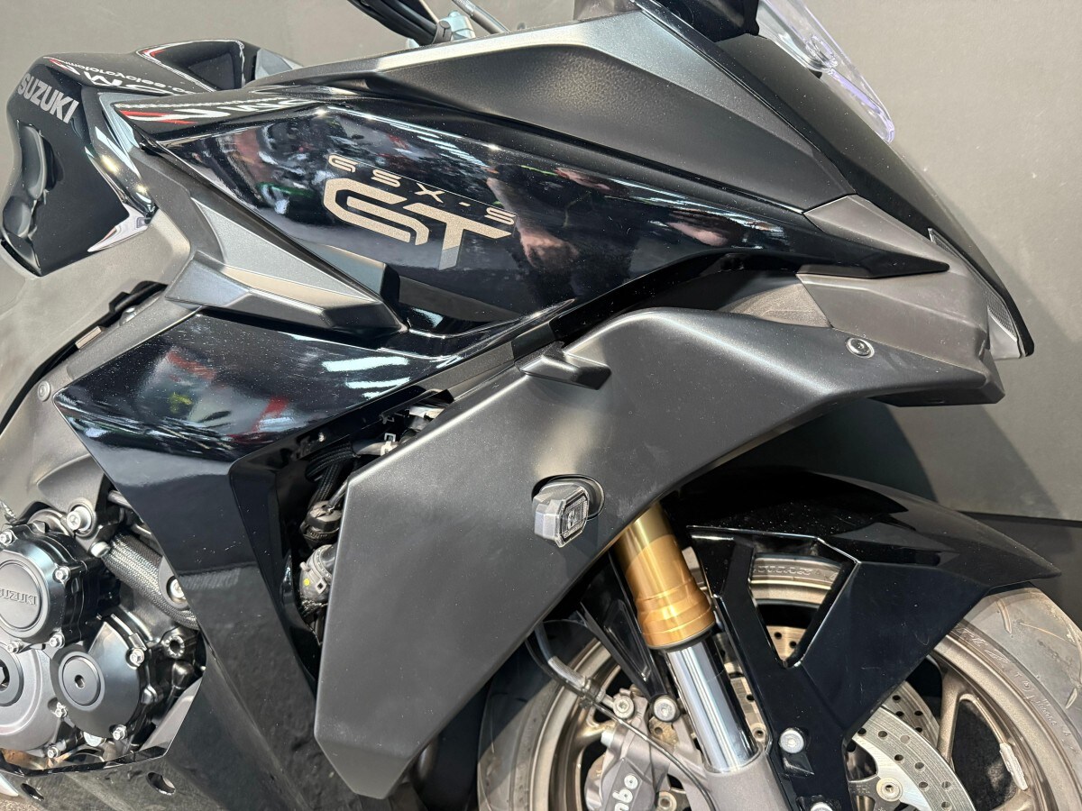 Suzuki GSXS 1000 GT