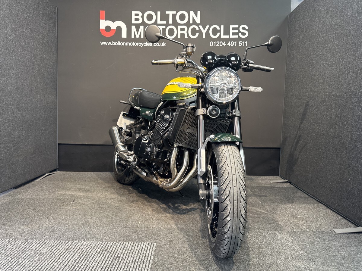 Kawasaki Z900RS YELLOW BALL