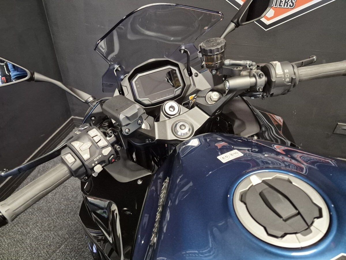 Kawasaki Ninja 1100 SX SE