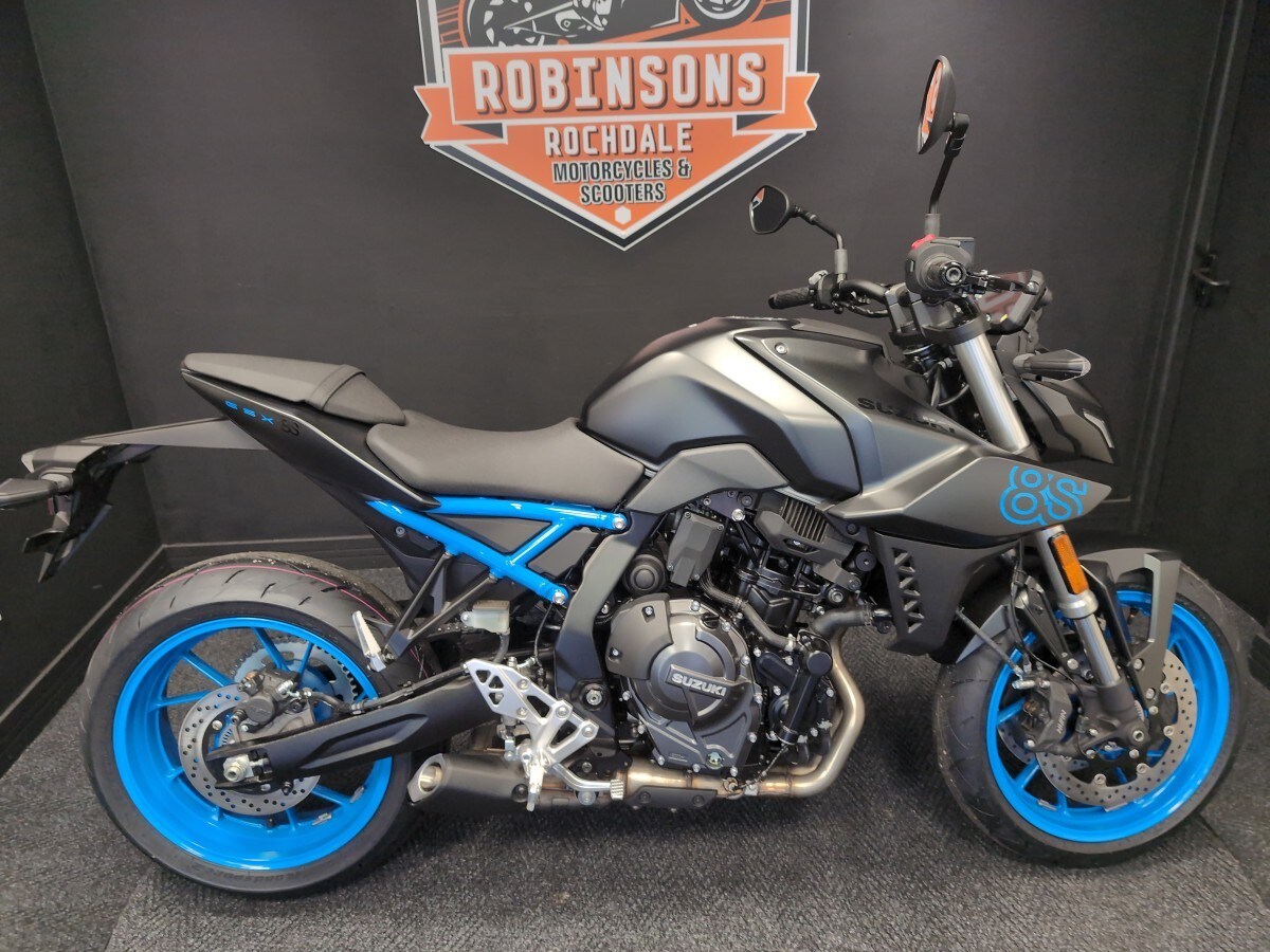 Suzuki GSX 8S