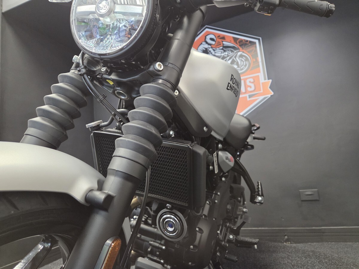 Royal Enfield GUERRILLA 450