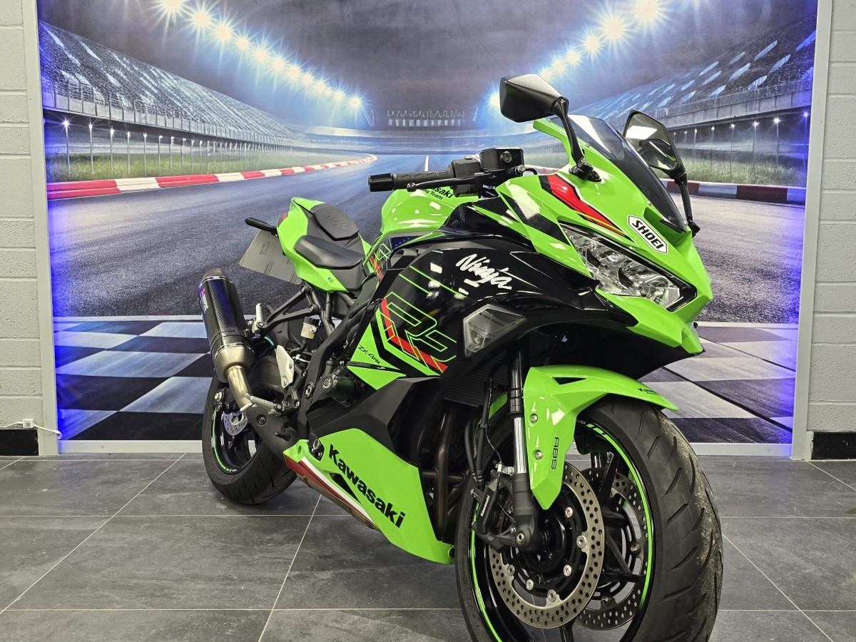 Kawasaki Ninja ZX-4RR