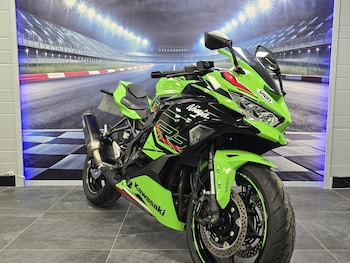 Used Kawasaki Ninja ZX-4RR 2024 for sale - bike-77866064: Photo
