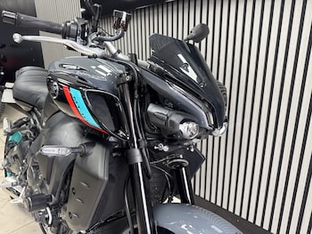 Used Yamaha MT-10 2022 for sale - bike-77867410: Photo