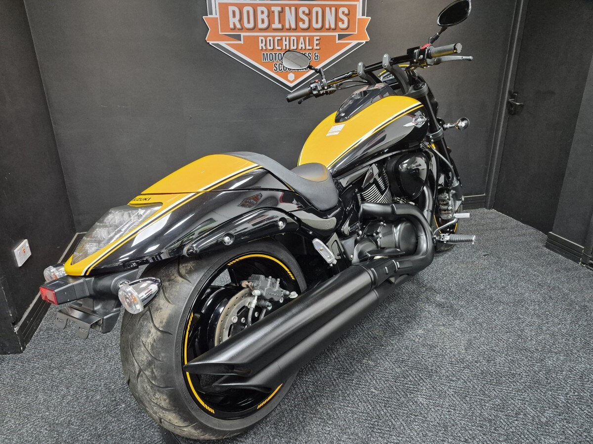 Suzuki VZR 1800 BZ L4