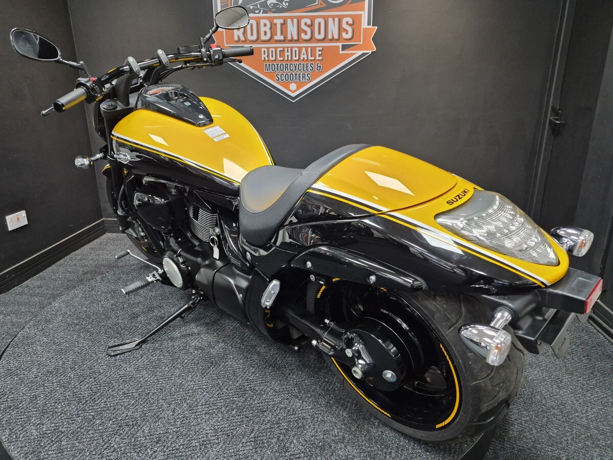 Suzuki VZR 1800 BZ L4