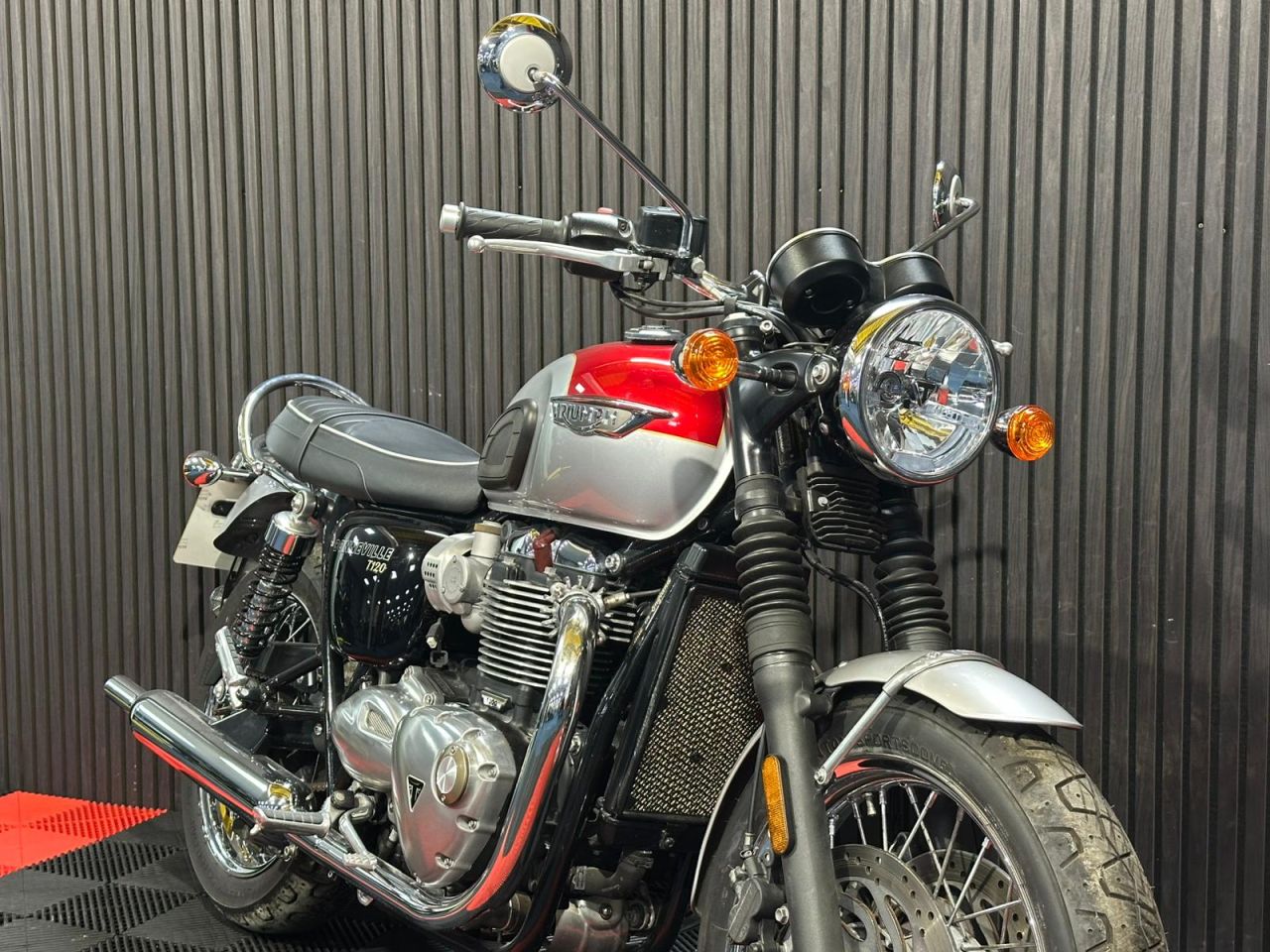 Used Triumph Bonneville T120 for sale - 78435754: Photo 12