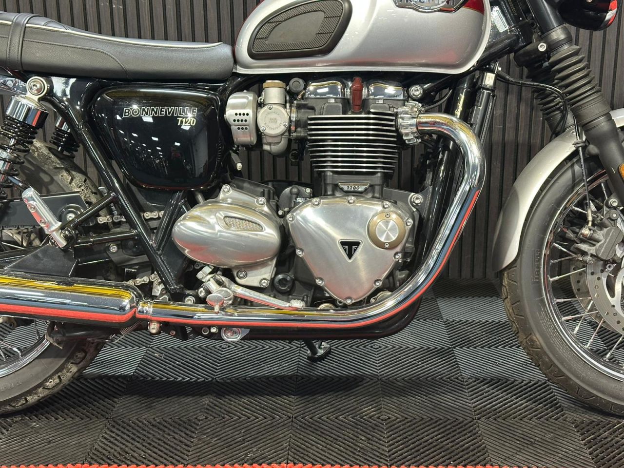 Used Triumph Bonneville T120 for sale - 78435754: Photo 14